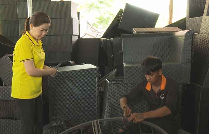 Phát huy vai trò của kinh tế tập thể, hợp tác xã trong giảm nghèo đa chiều (25-11-2023)